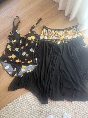 vintage Black Two-Piece Swim Set with Seashell Embroidery